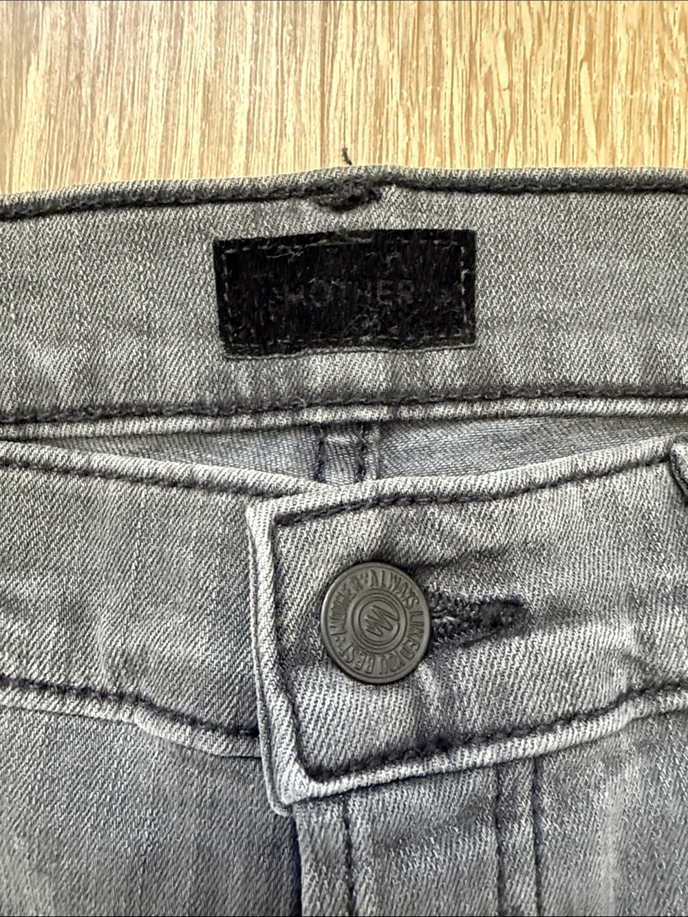 MOTHER Light Gray High-Rise Denim Jeans - Picture 2 of 8